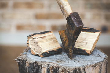 Axe split log acacia