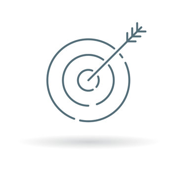 Arrow target icon. Bullseye sign. Success symbol. Thin line icon on white background. Vector illustration.