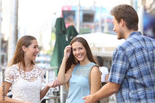 flirting moves that work on women photos 2016 calendar free flirting moves that work on women photos 2016 calendar free