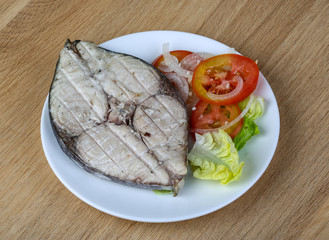 Grilled tuna steak