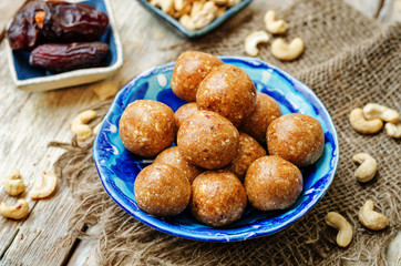 Dates cashew raw vegan balls