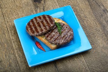 Grilled burger cutlet