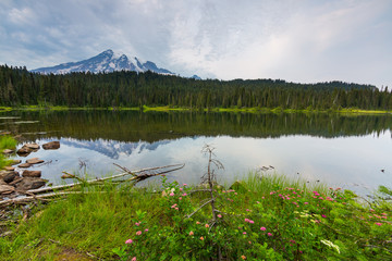 Mount Rainier, Reflection lake