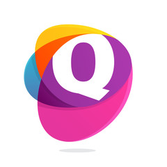 Q letter with ellipses intersection logo.