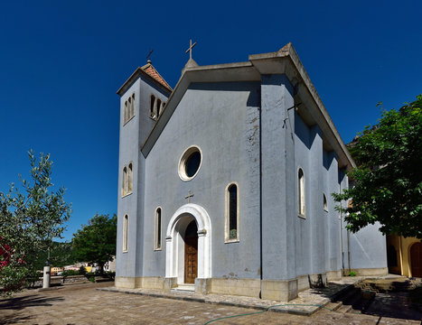Ulassai - Chiesa parrocchiale di Sant'Antioco Martire
