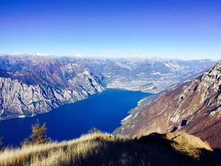 panorama lago garda