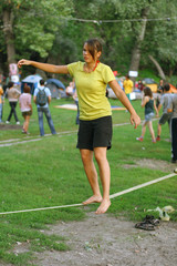 girl on Slackline