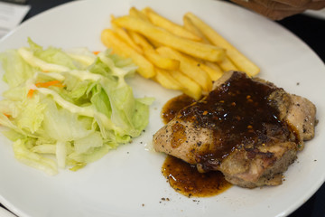  Grilled steak
