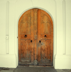 Kirchenportal in Bayern