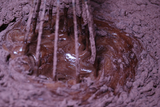 Preparazione crema di cioccolato
