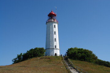 Fototapeta na wymiar Leuchtturm Dornbusch auf der Insel Hiddensee
