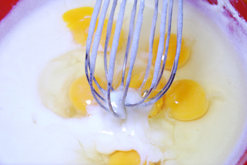 Preparazione crema di cioccolato

