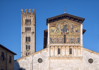 Fototapeta na wymiar The San Frediano's Church, Lucca