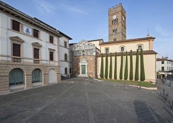 Fototapeta na wymiar The romanesque church of San Jacopo Maggiore, Altopascio, Lucca