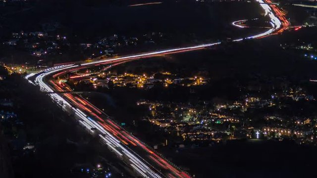 Los Angeles 118 freeway night time lapse.