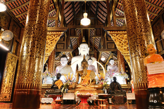 Wat inthakhin saduemuang 700 years, Old wooden temple in Chiang