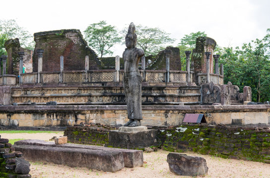 Statue of the King Nissanka Mala or Boddhisatwa