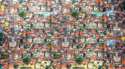  Favela - Powered by Adobe