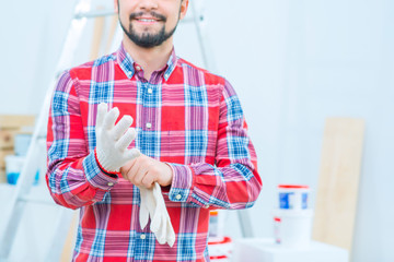 Fototapeta premium Handsome man doing renovation 