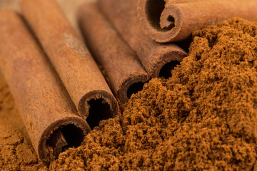 Cinnamon sticks with powder