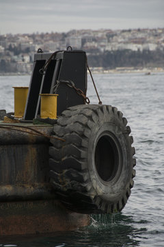 lastik ve deniz
