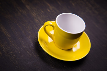 empty yellow cup