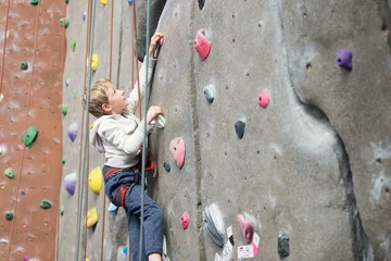Foto op Aluminium kid rock climbing © Aleksei Potov
