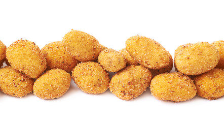 Line of crunchy coated nuts