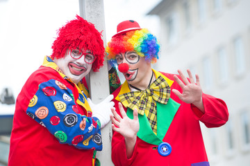 karneval auf der straße feiern