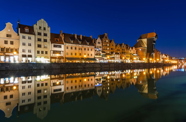 Fototapeta na wymiar Gdansk Old Town and famous crane by night