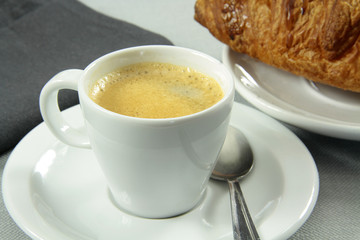 café et croissant 11012016