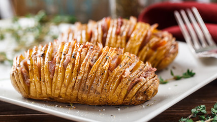 Baked hasselback potatoes 