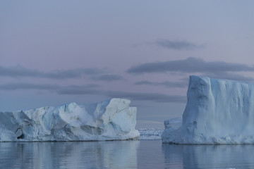 Fototapeta na wymiar Ice berg.