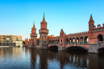 Fototapeta premium Most Oberbaum - Berlin - Niemcy