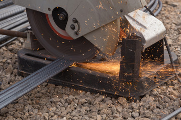 Cutting metal with grinder