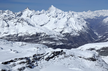 Fototapeta na wymiar Zinalrothorn and Weisshorn above Zermatt