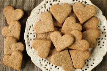 Biscuits with almonds.