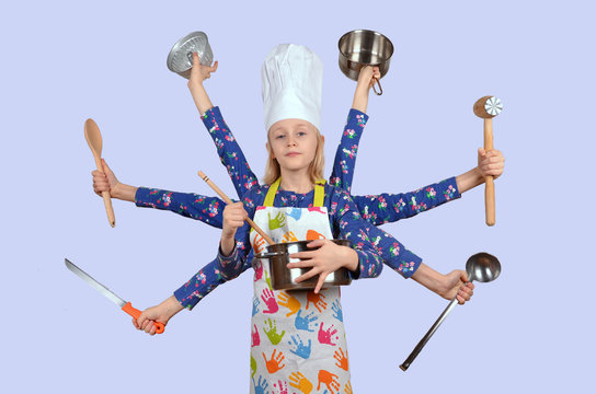 M&auml;dchen beim kochen, kochunterreicht