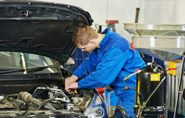 Fototapeta na wymiar car maintenance, oil and filter replacing