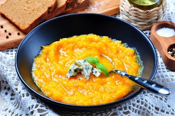 Pumpkin soup with blue cheese and olive oil