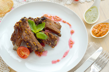 Pork ribs in mustard sauce