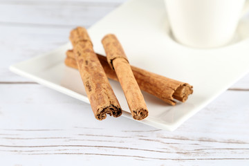 Cinnamon sticks