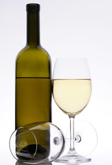 set of white wine