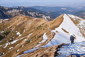 widok z Kończystego Wierchu na Trzydniowiański w Tatrach Zachodnich