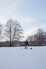 Wędkarstwo podlodowe © Piotr Szpakowski