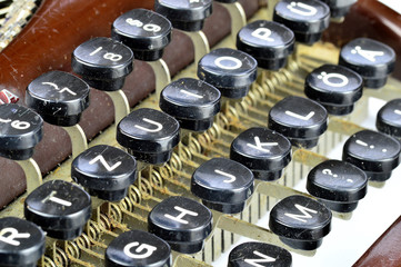 Obraz na płótnie Canvas Tasten einer antiken mechanischen Schreibmaschine