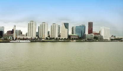 Obraz premium City of Rotterdam downtown skyline by the river in South Holland