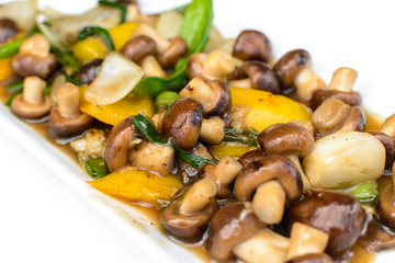 stir fried mushroom mixed with vegetable in oyster sauce