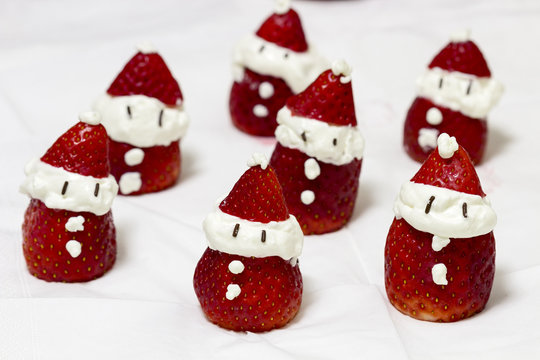 Dessert Santa Claus Strawberries 