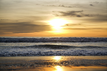 Fototapeta na wymiar Sunset at Santa Monica Beach